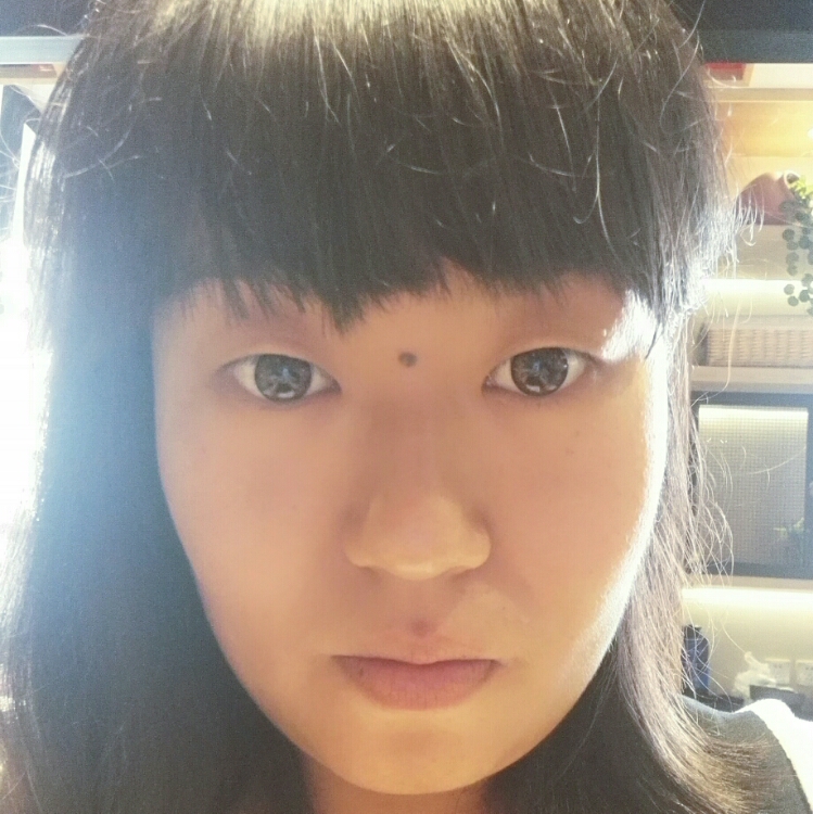 漠洛罄