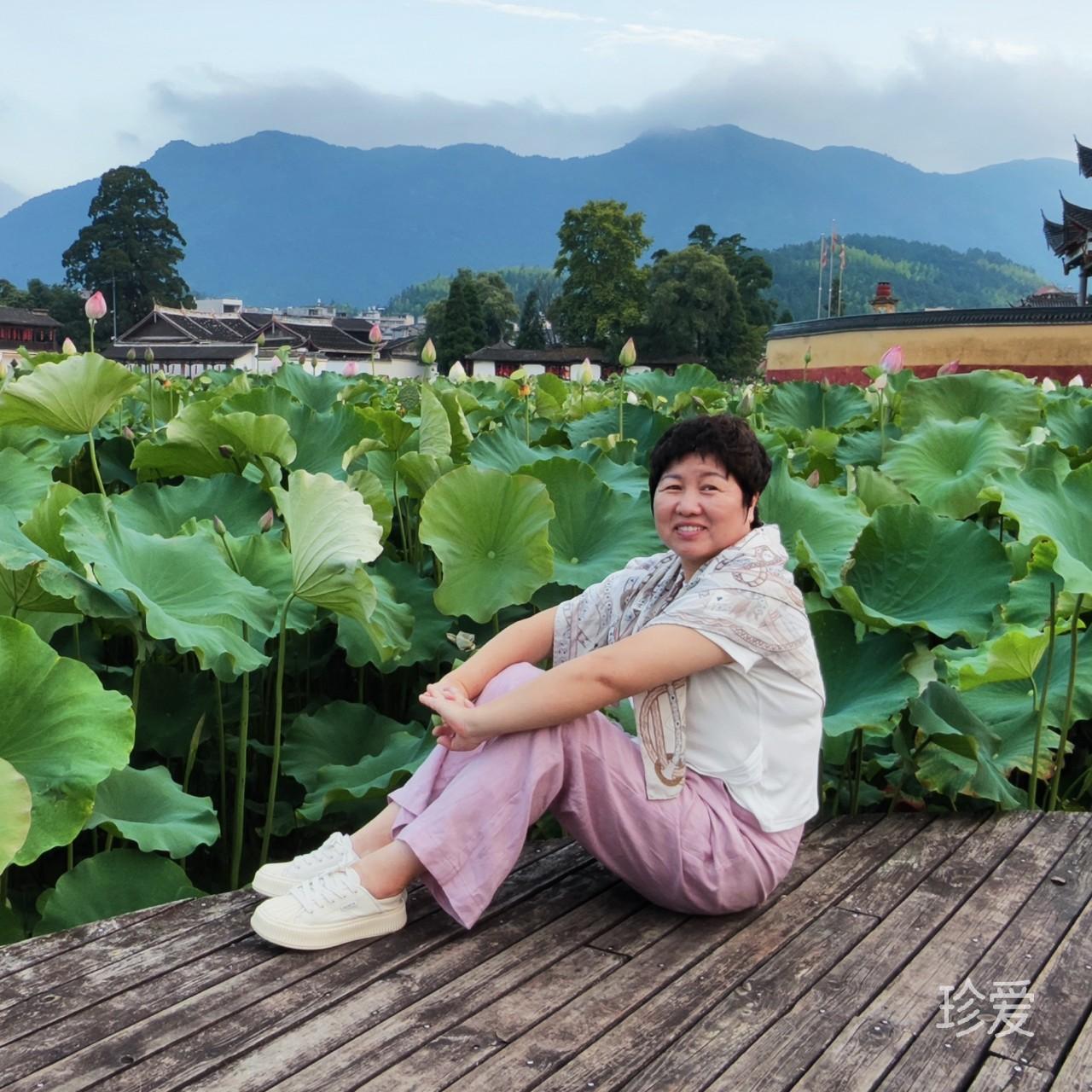 夜色是那么凄美