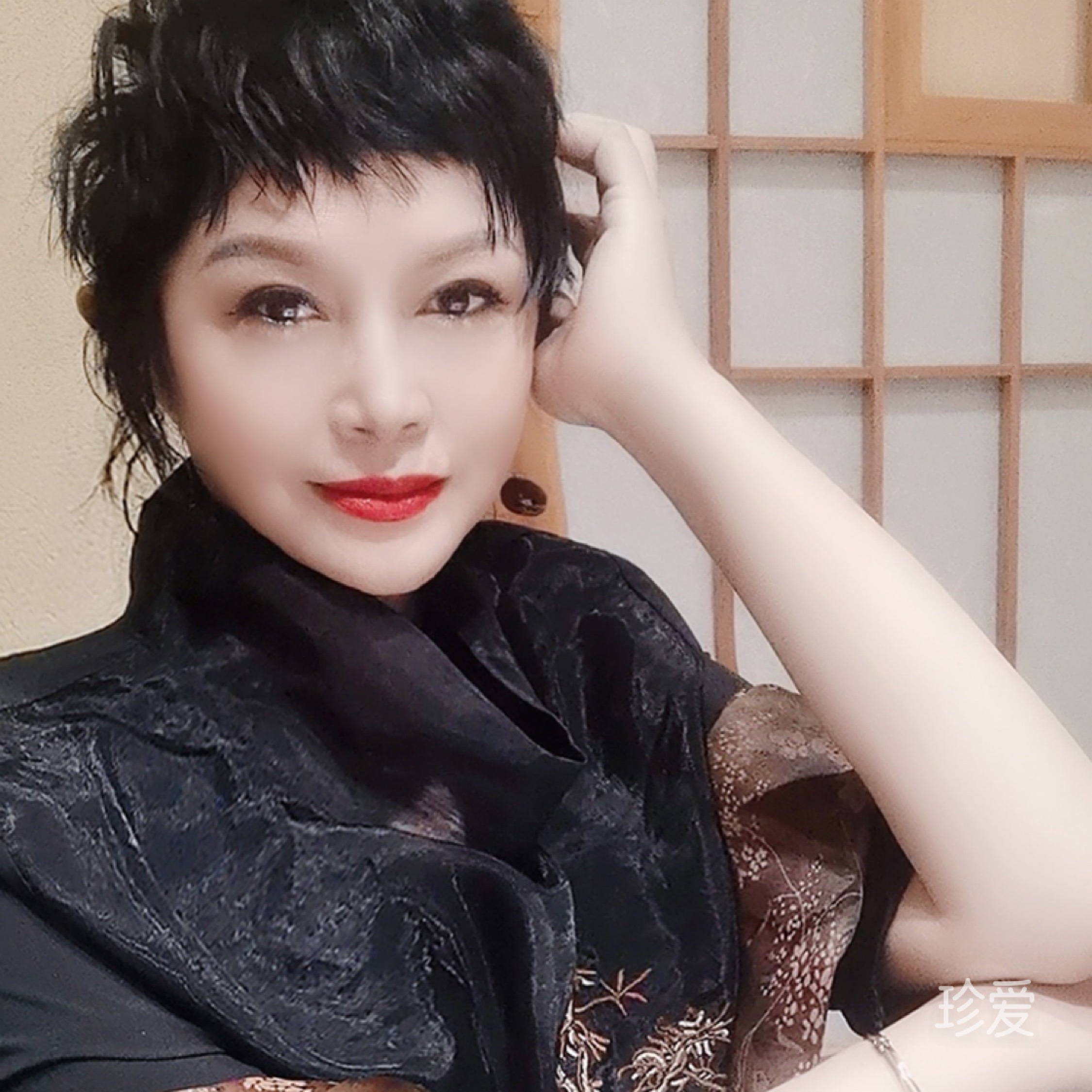 伊彤