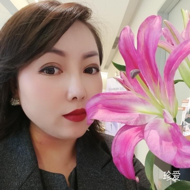 浅浅的笑