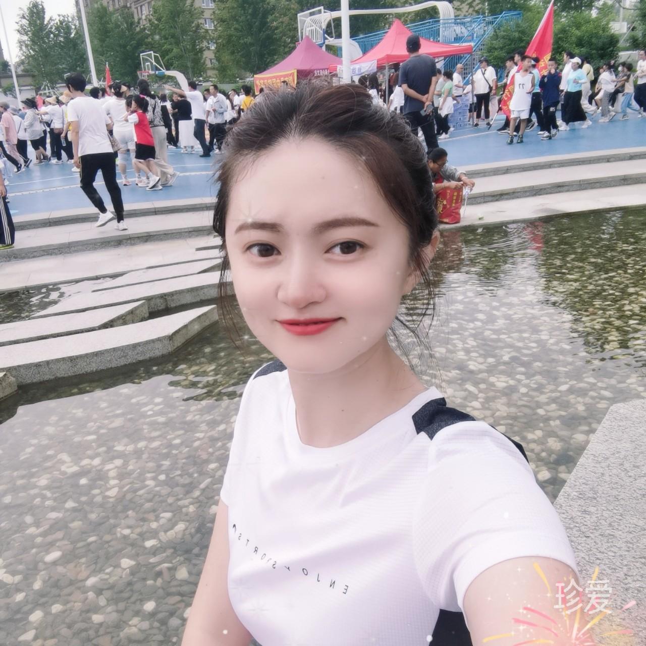明媚