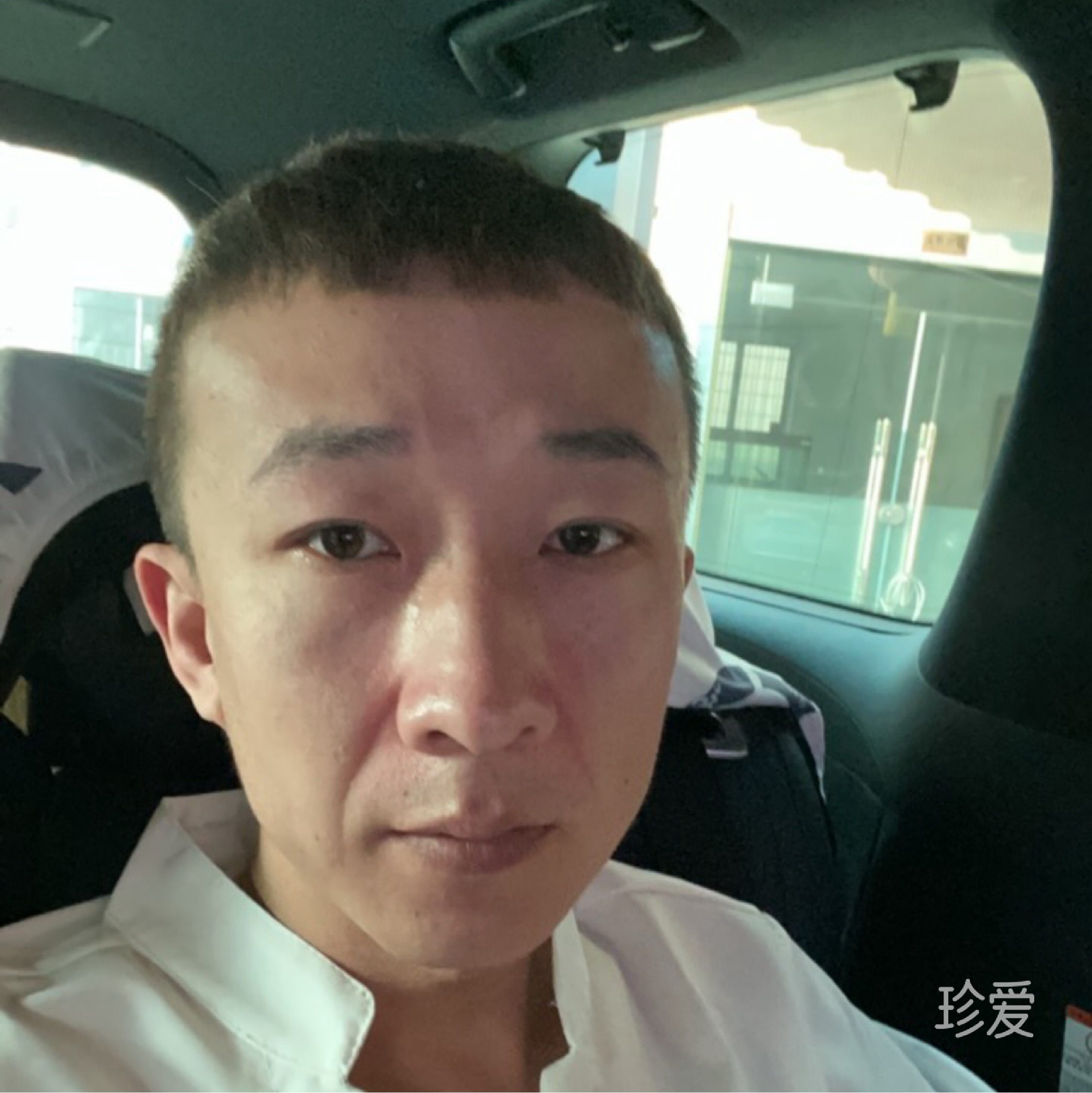 王先生