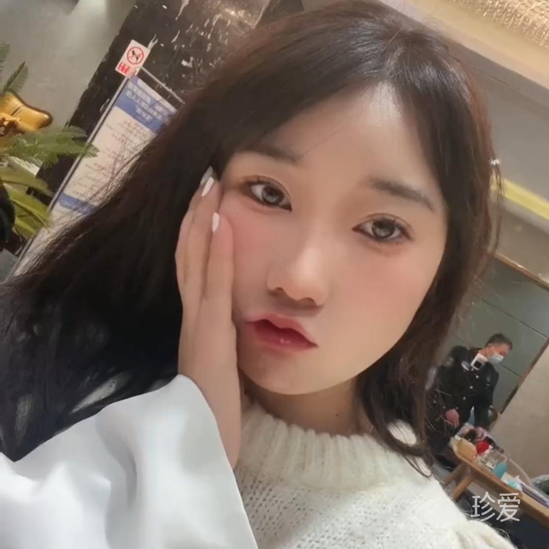 孔雅雅