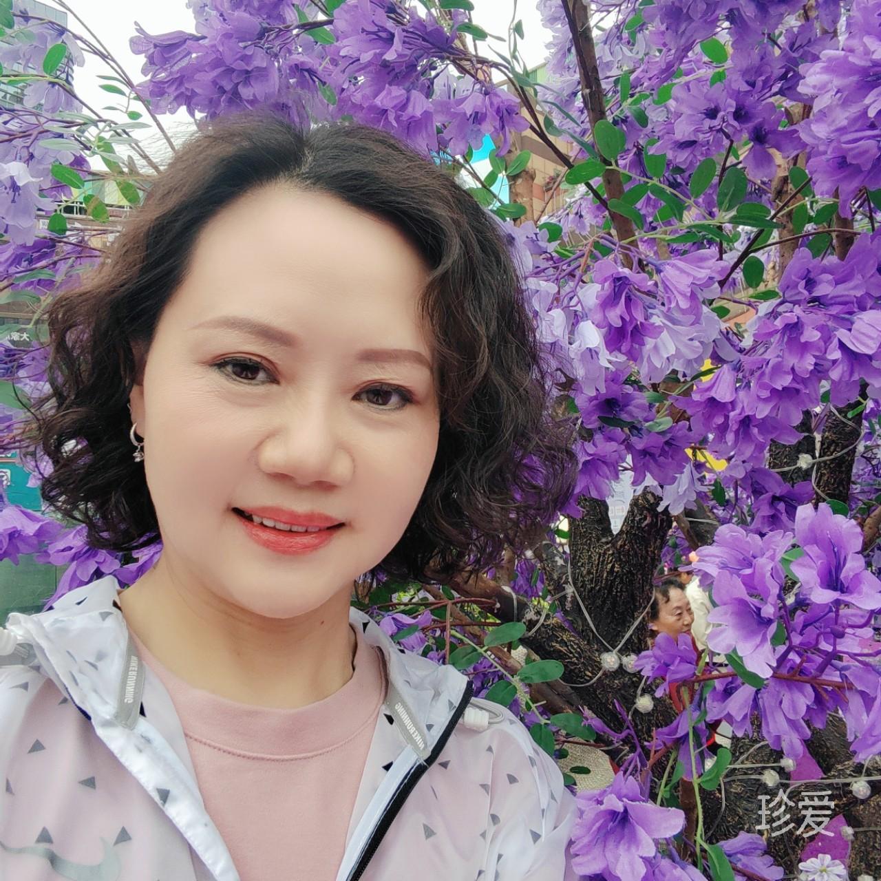 风中的百合花