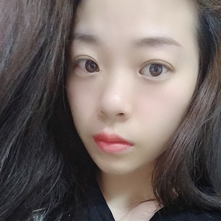 應(yīng)該甜美的笑了