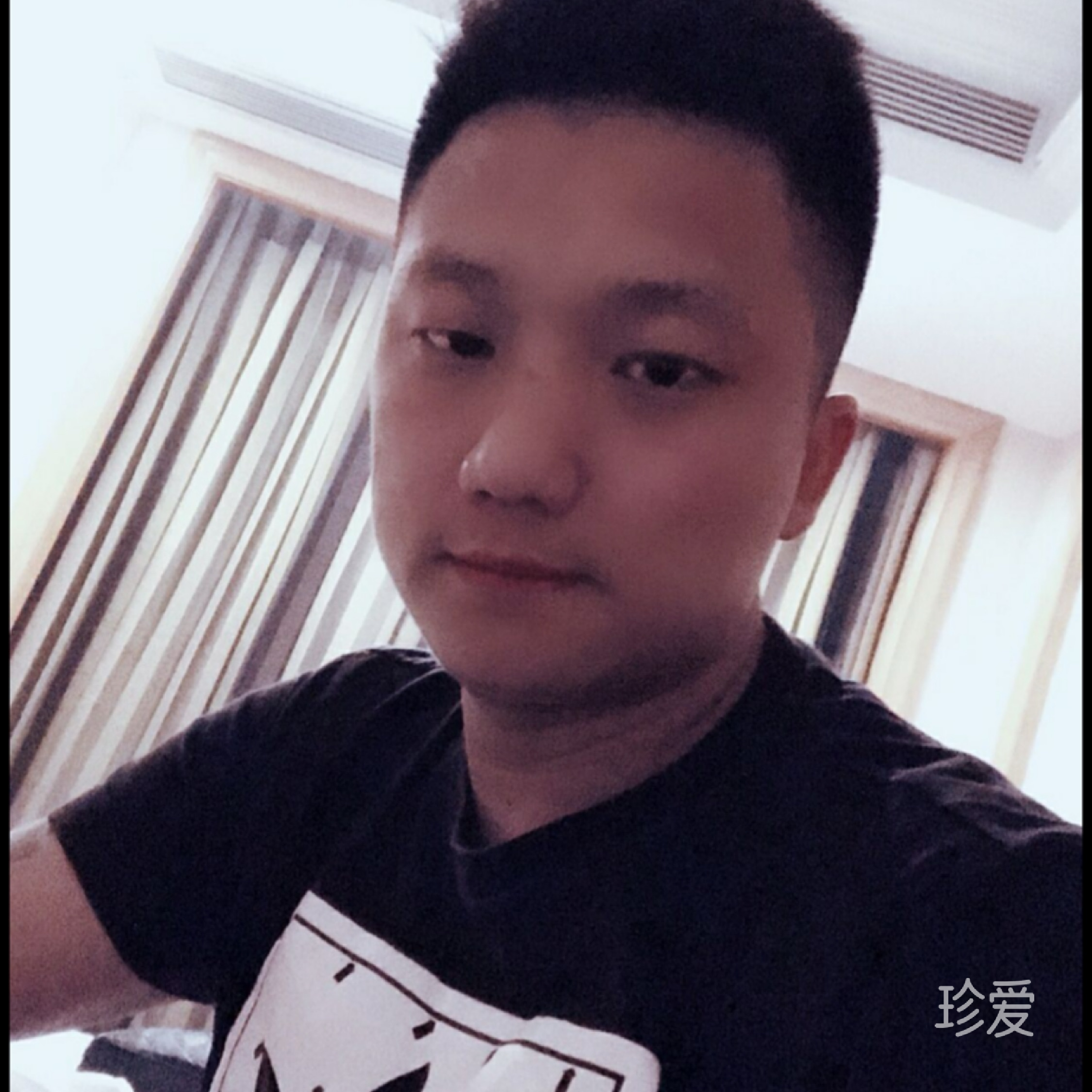 走在冷风中