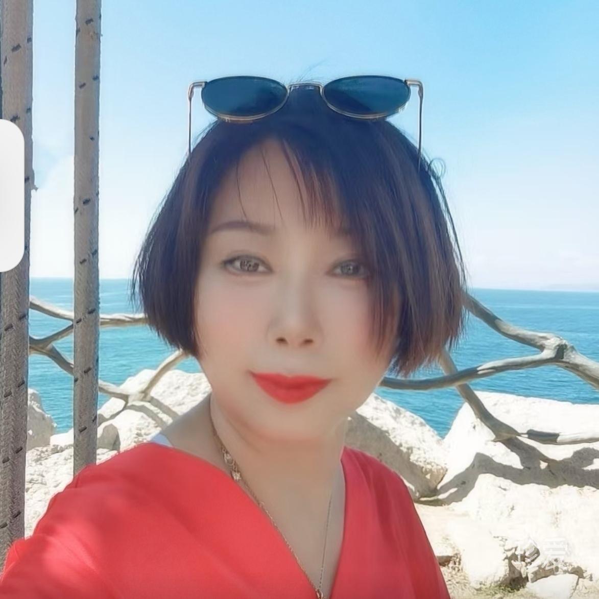月光下的蝉