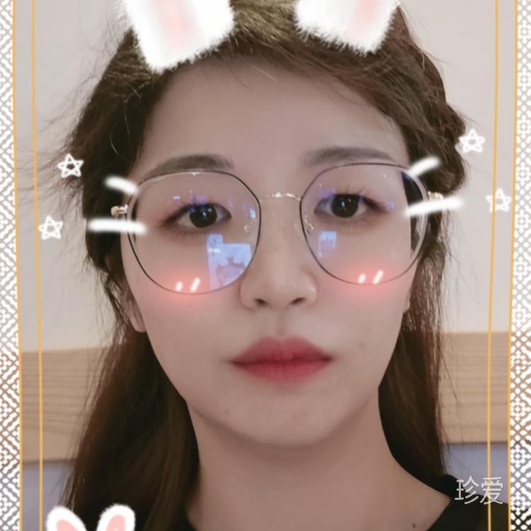 墨綠色的皮卡丘