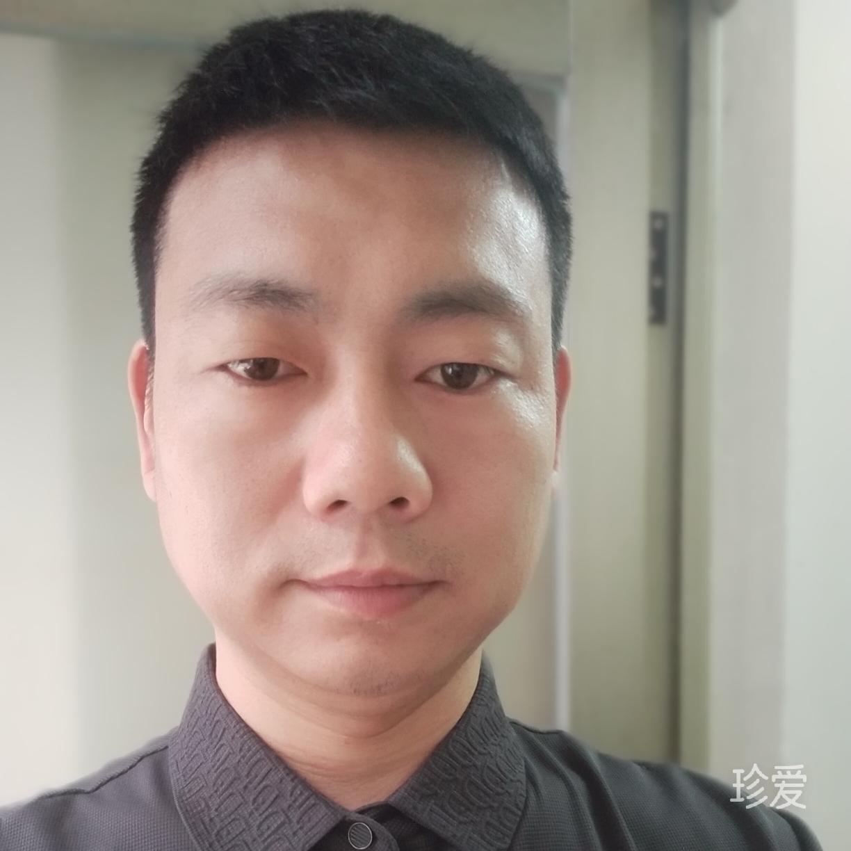 携手走过春夏秋冬