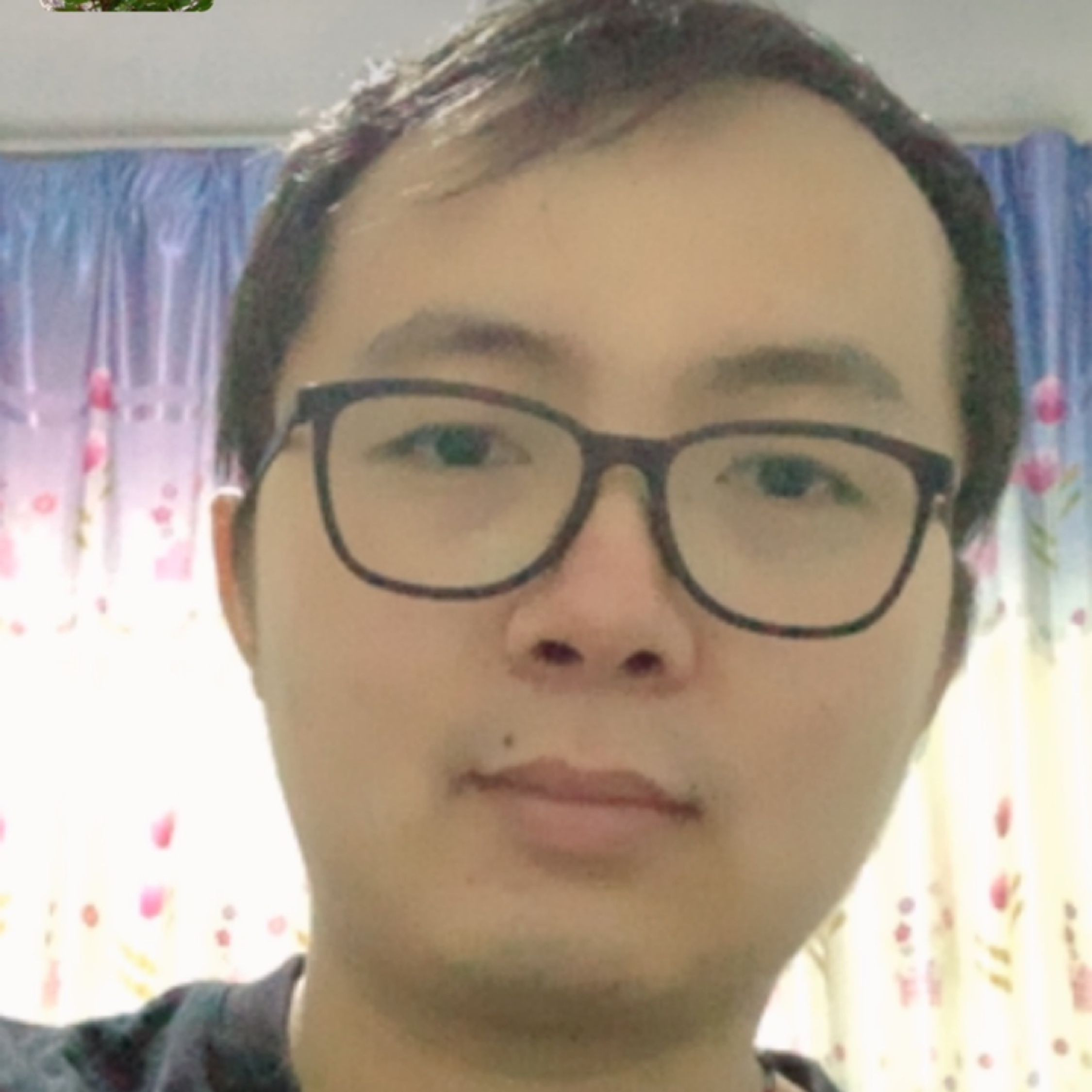 沏茶聽(tīng)雨等一人