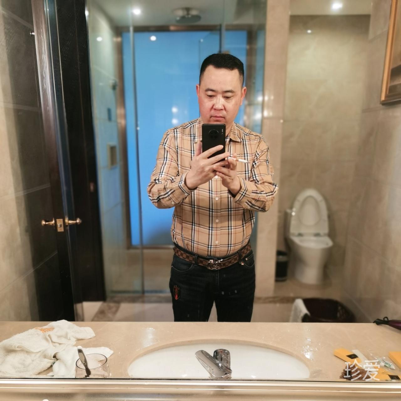 笑起来像个太阳