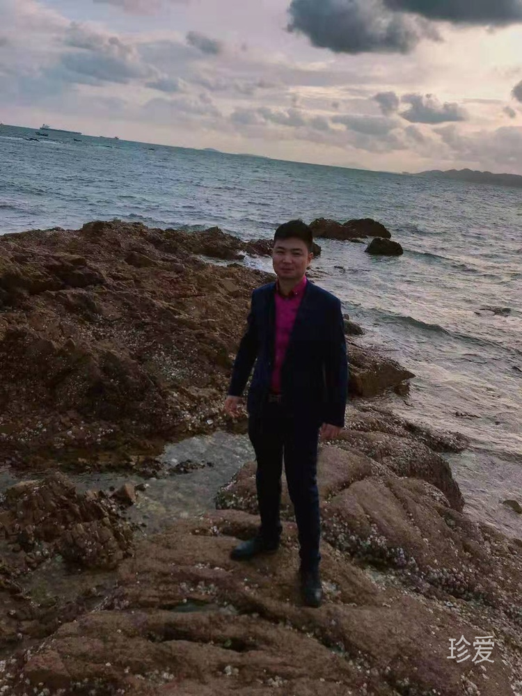 堅(jiān)強(qiáng)的哭