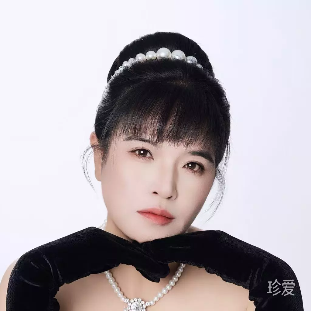 风中杨柳