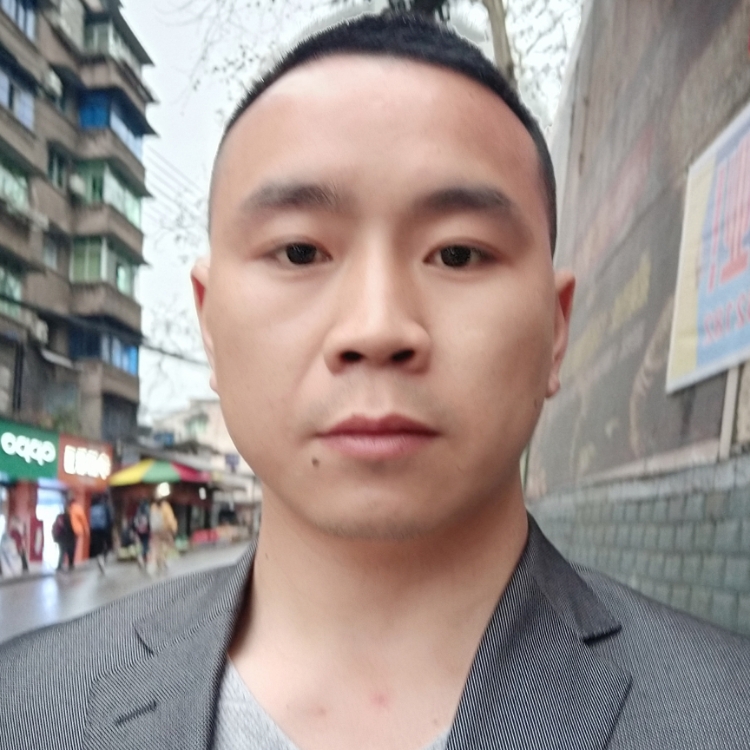 低調(diào)的石頭