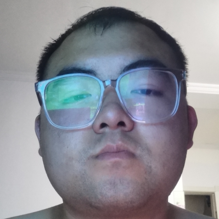 保溫杯里泡枸杞