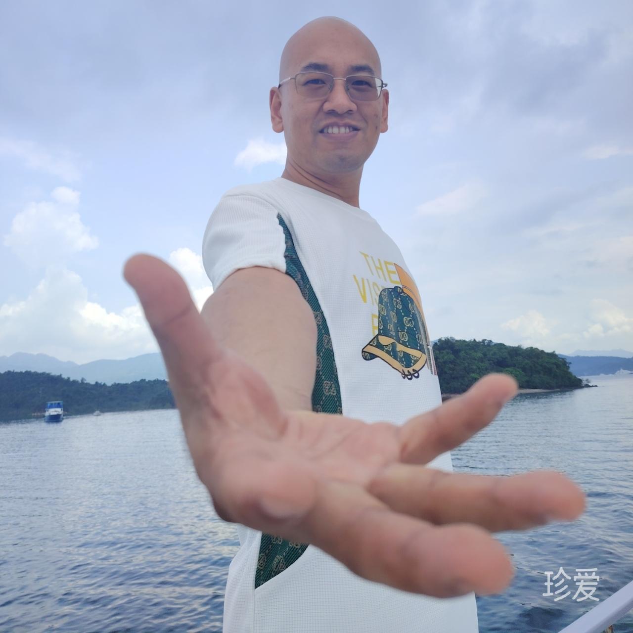 等待爱我的她