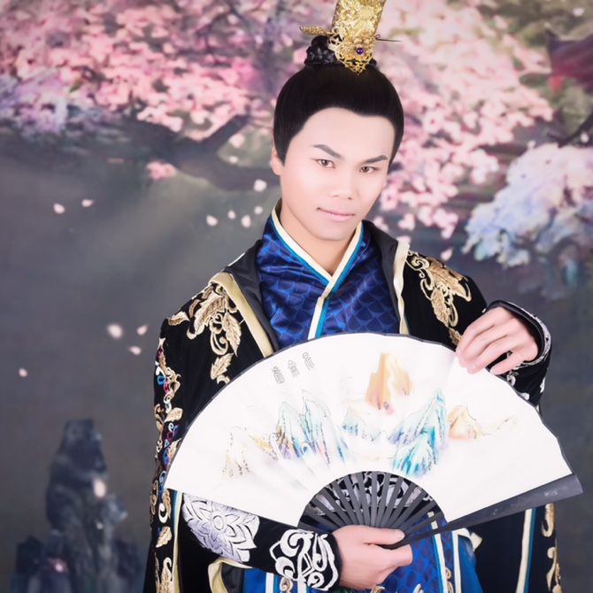 嫣然一笑終成夢(mèng)