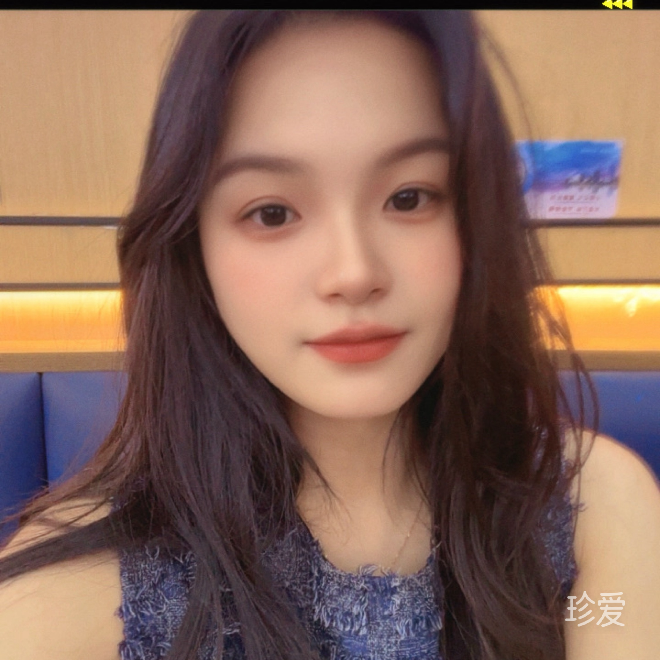 莉莉