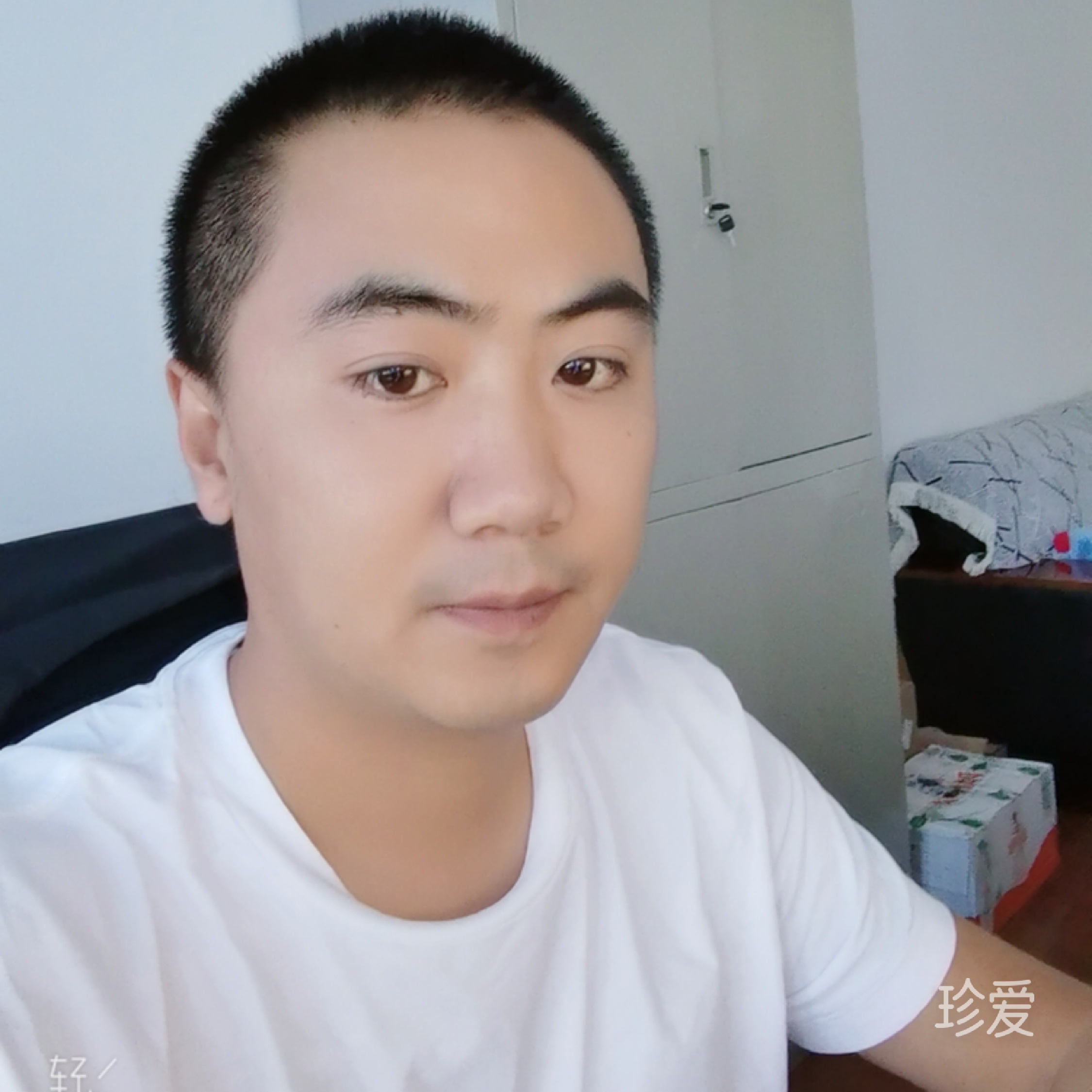 在你的世界路過丶