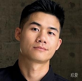 笑着漫步