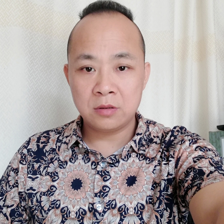 岁月无情人有情