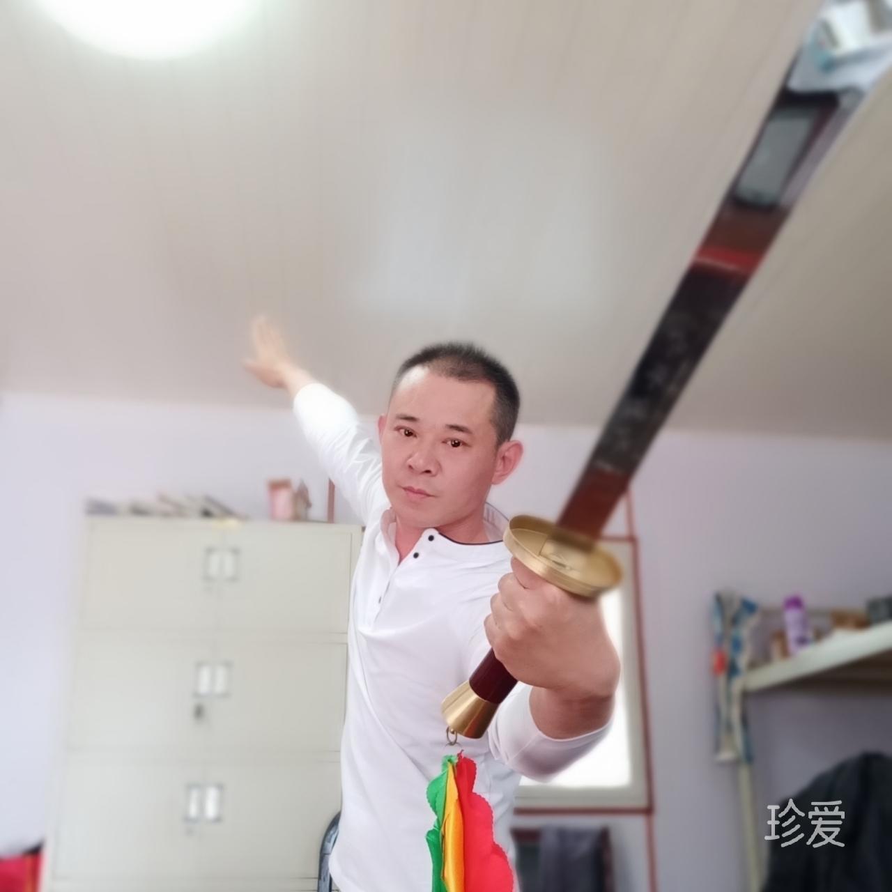 天湖守夜人