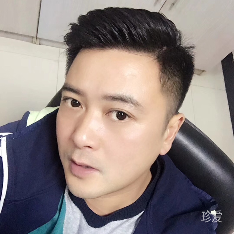 小小的人兒在努力