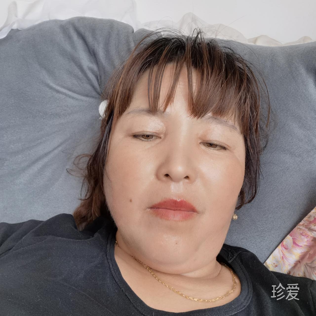 单纯式笑容