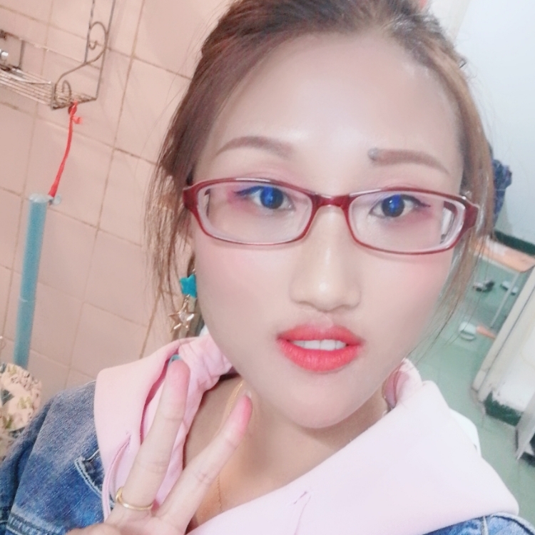 一棵開(kāi)花的樹(shù)