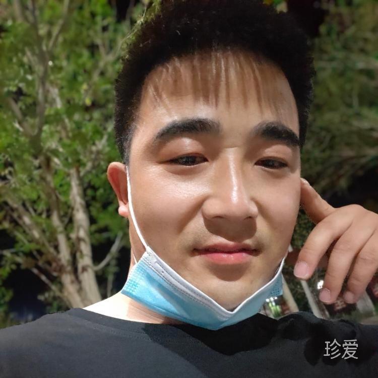 吹泡泡的小魚(yú)