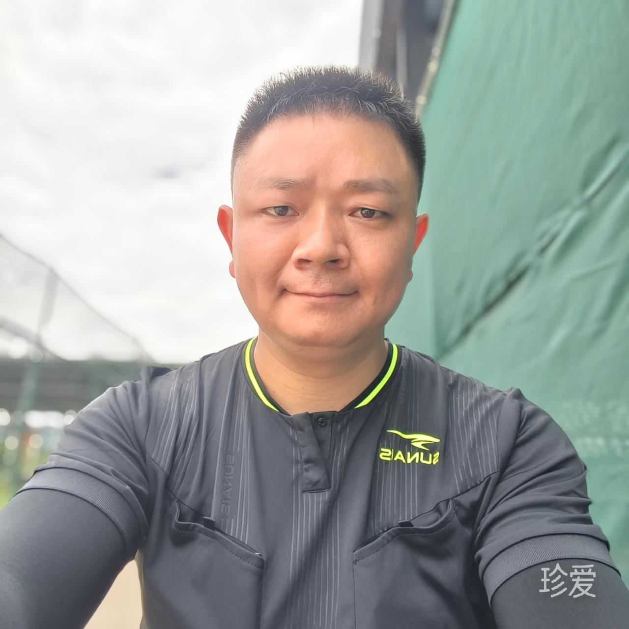 顏色不一樣的煙火