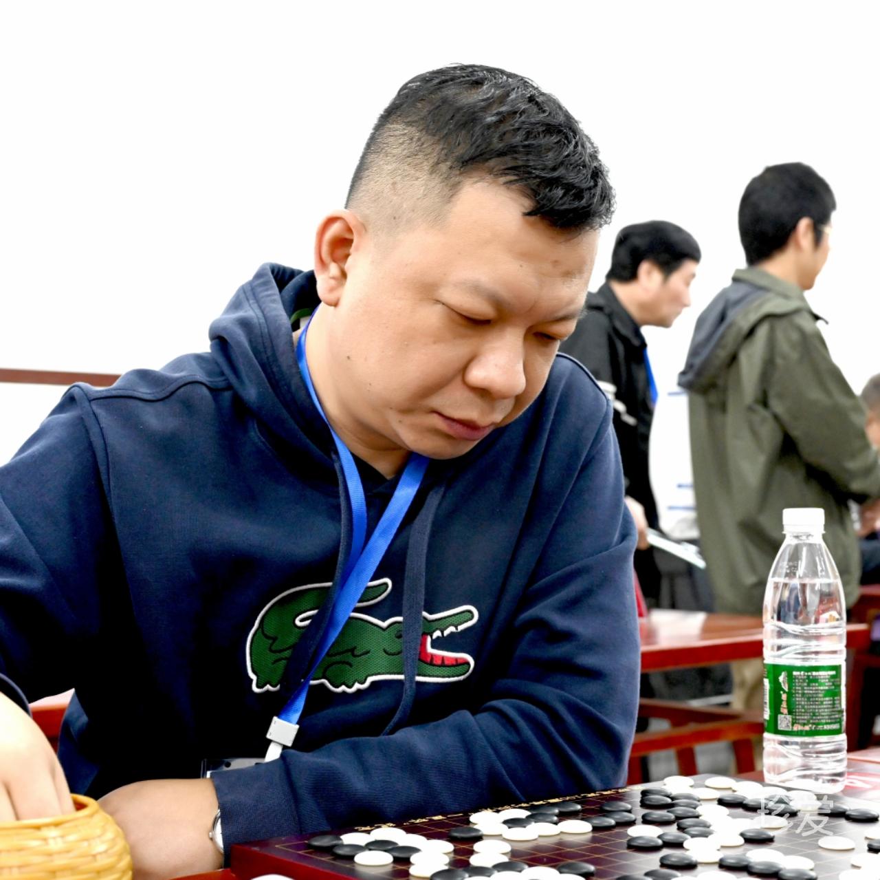 深秋的城
