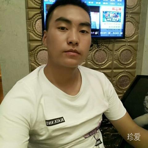 坐在路边看风景