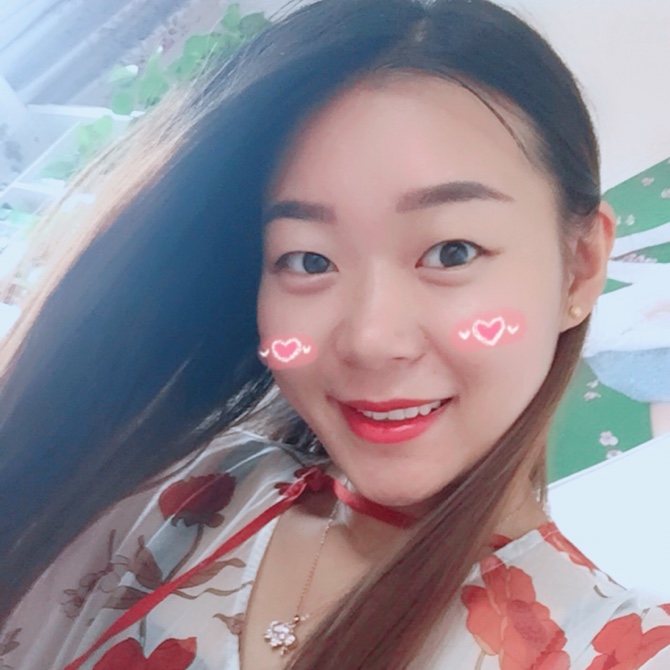 穿襯衫的小兔兔