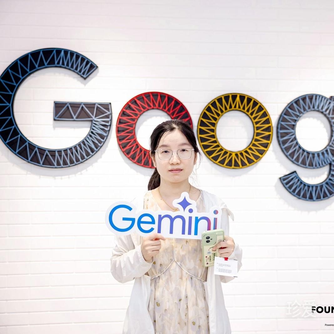 阳光照在屋檐下