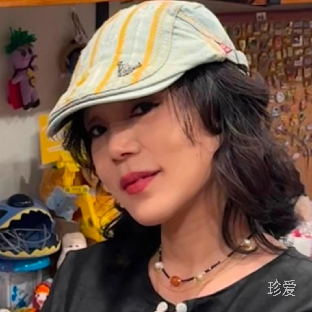 用微笑,诠释一切