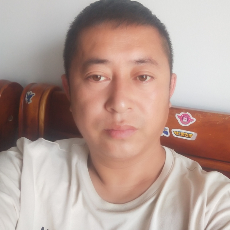 孤獨(dú)的背影