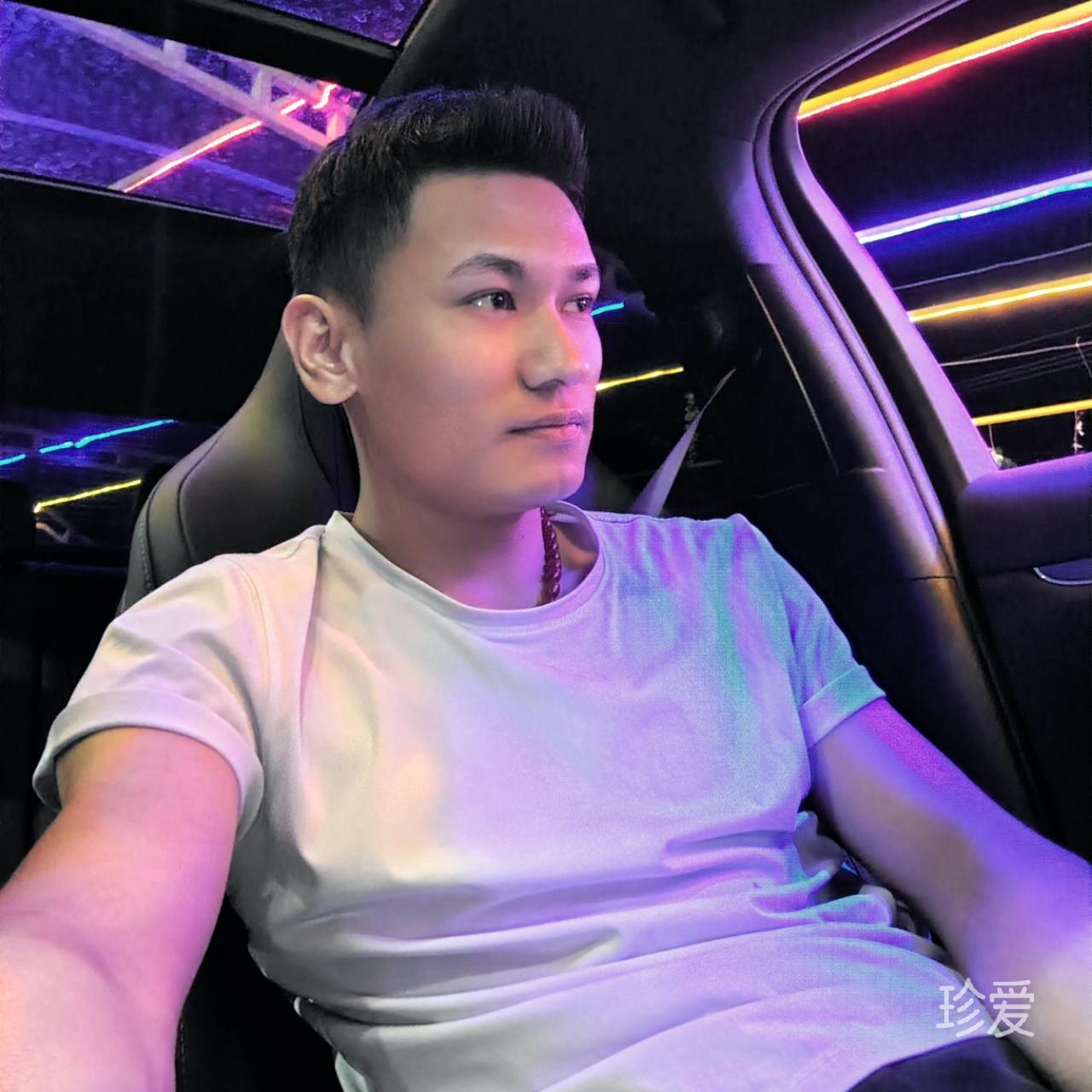 一个寂寞的青少年