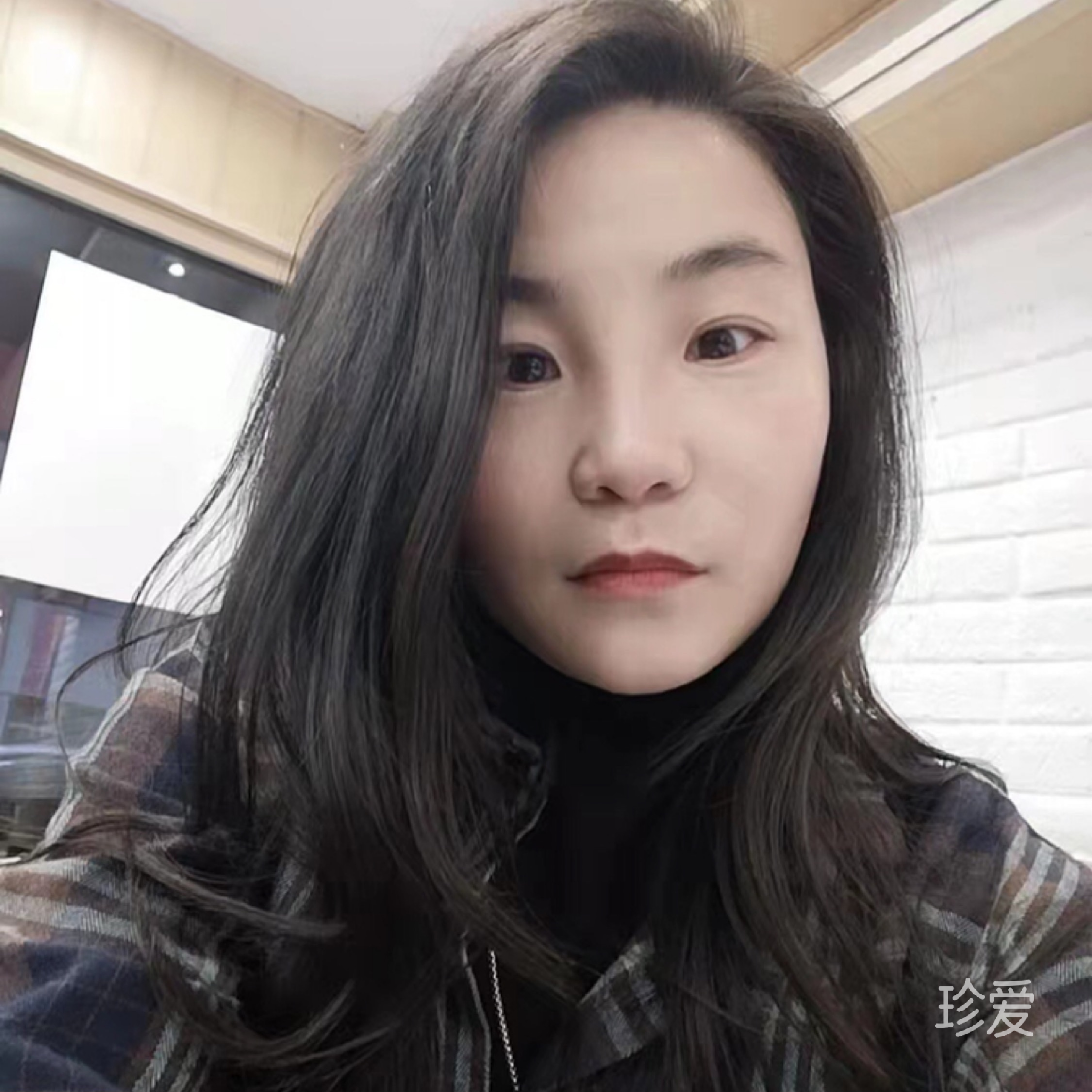 懸崖上的皮皮喲