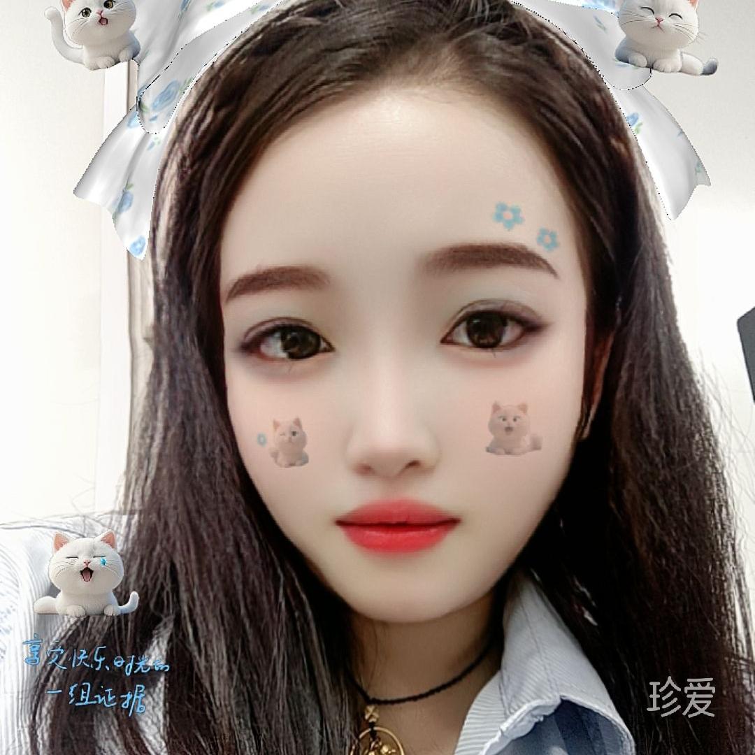 一個(gè)愛笑的女孩