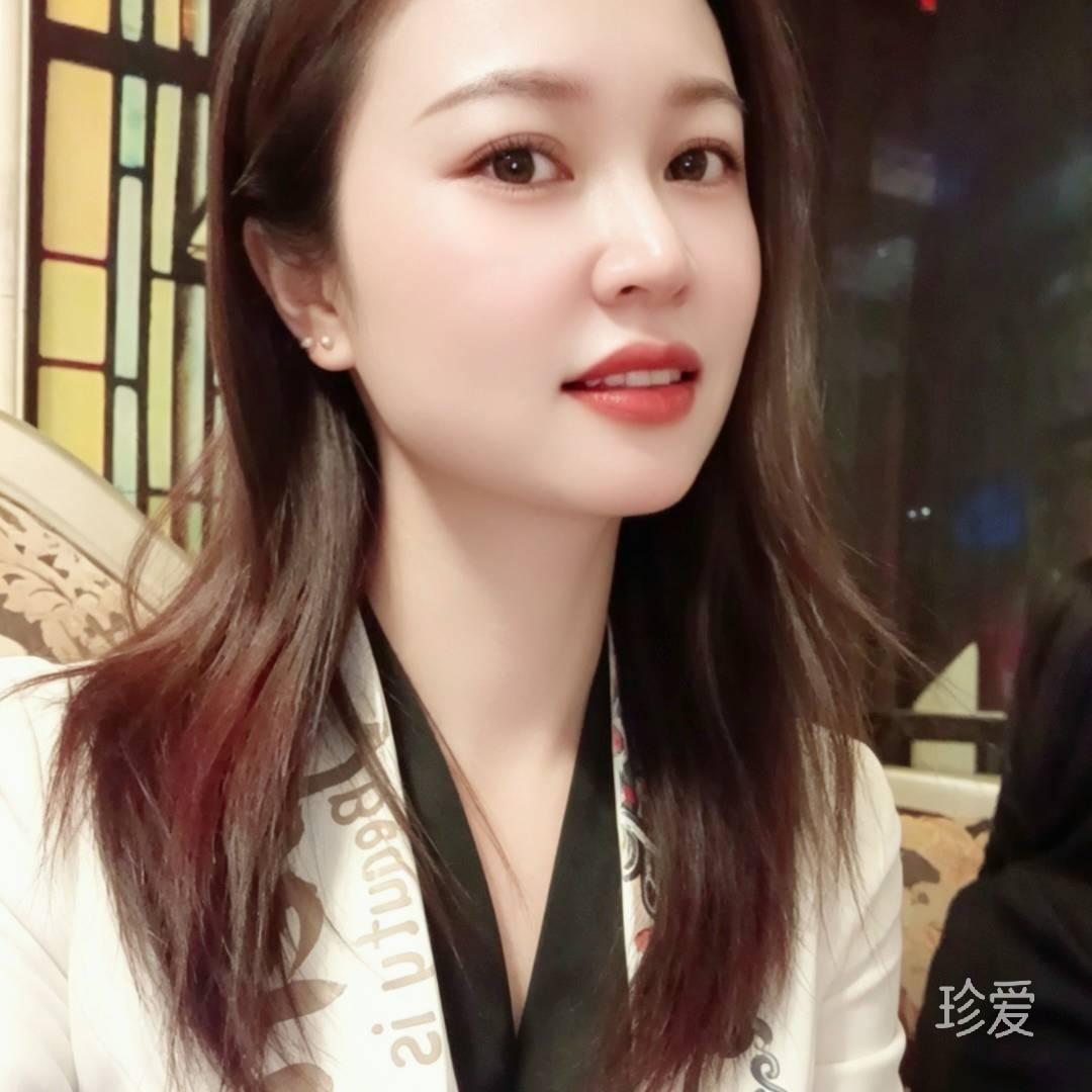 小莫