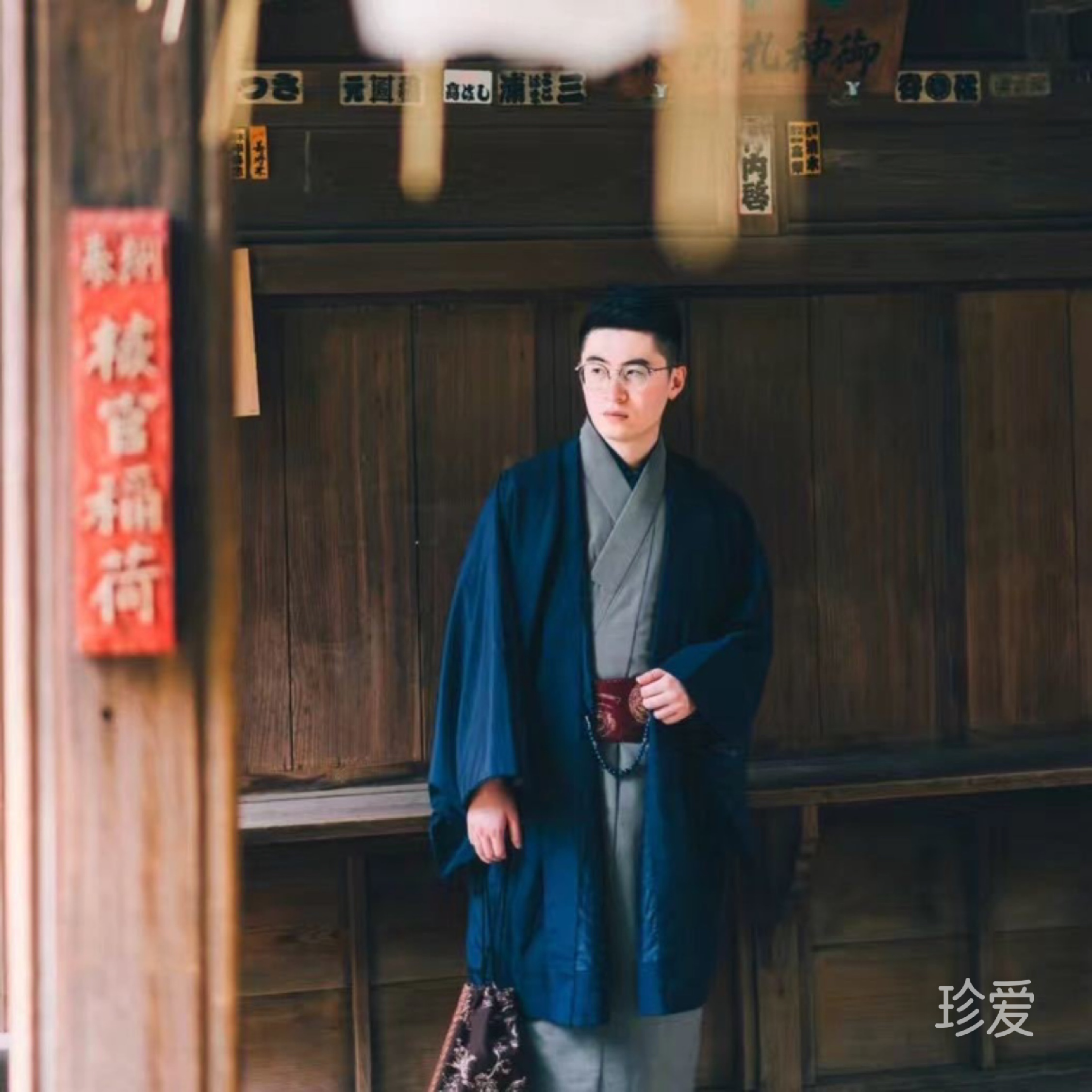 朝如青絲暮成雪