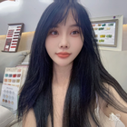 她姓李