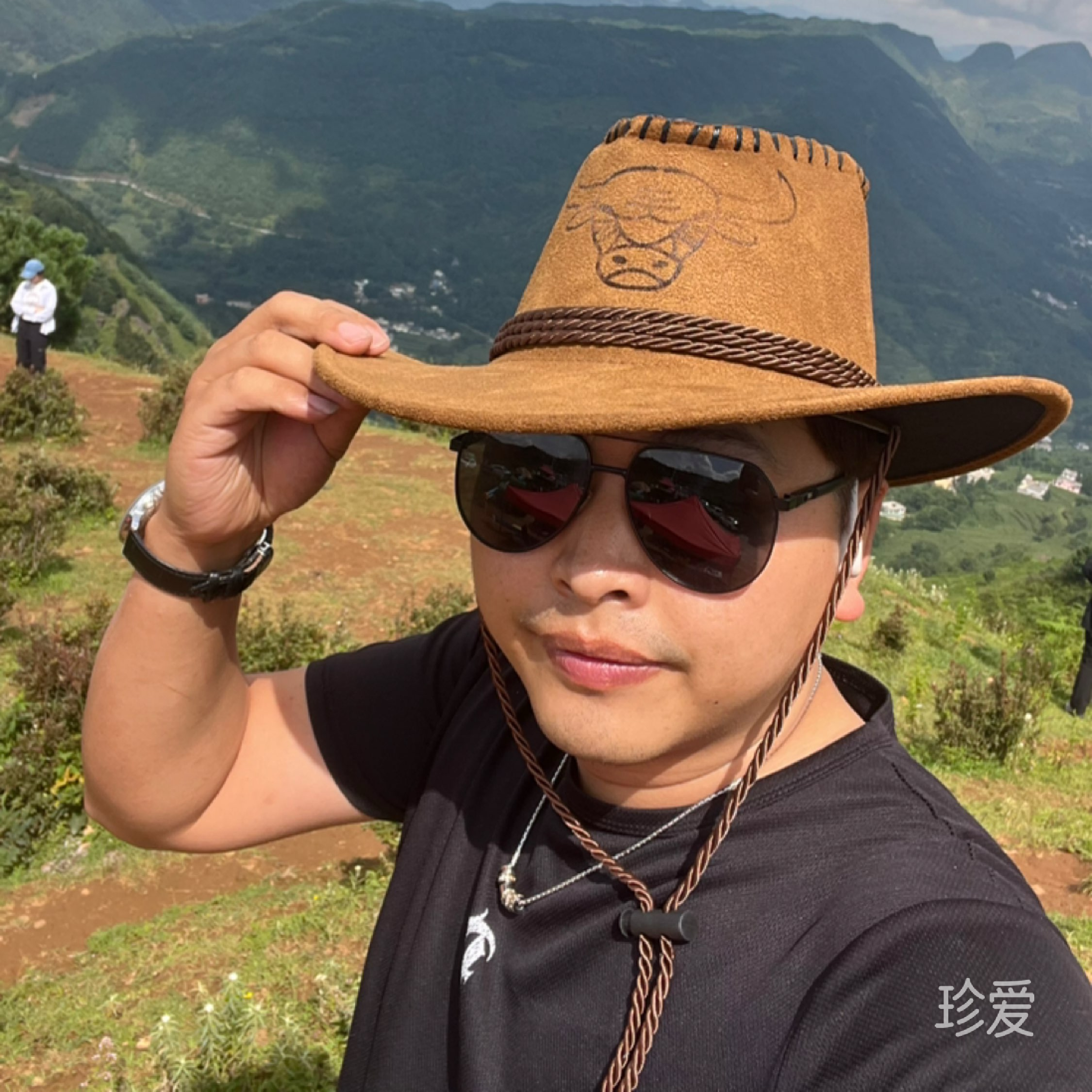 小小冯