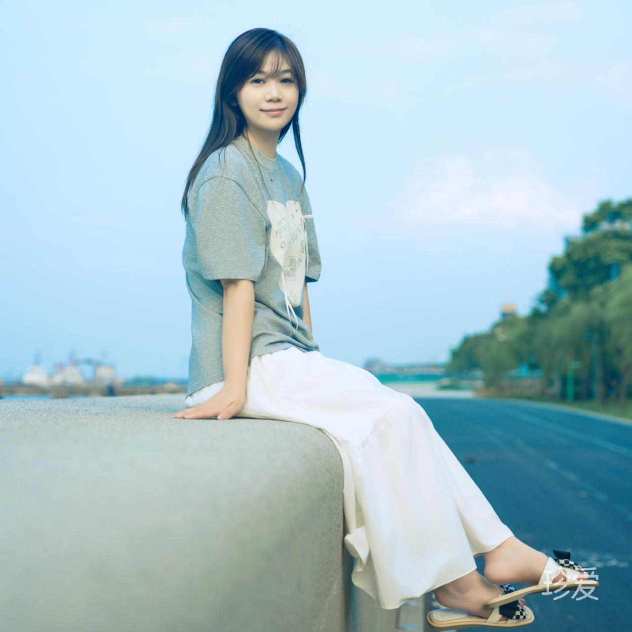 海底月是天上月