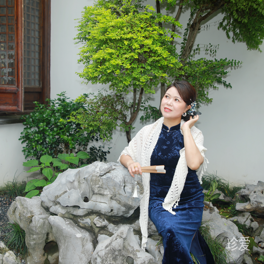 孤默