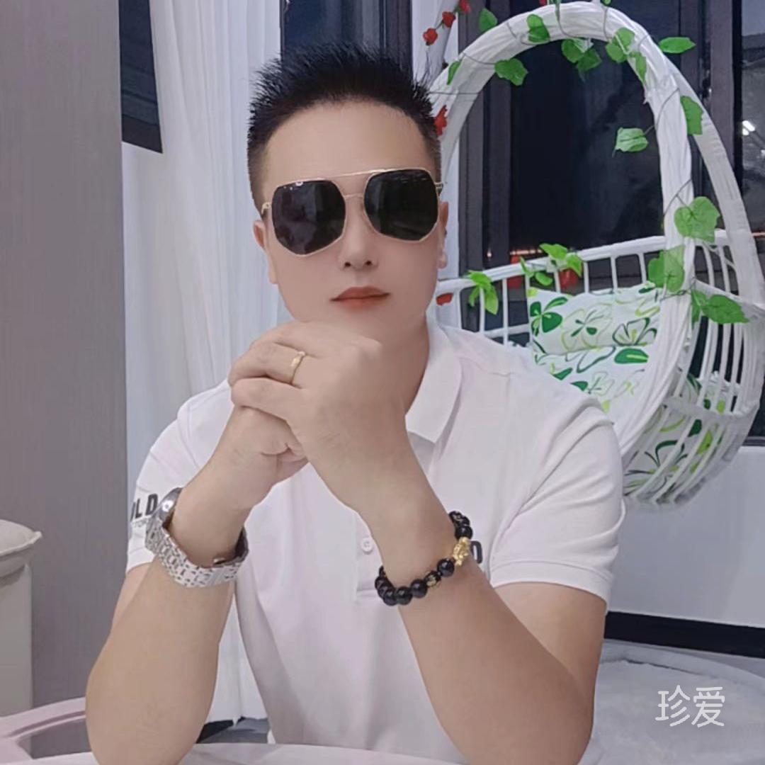 左手牵右手