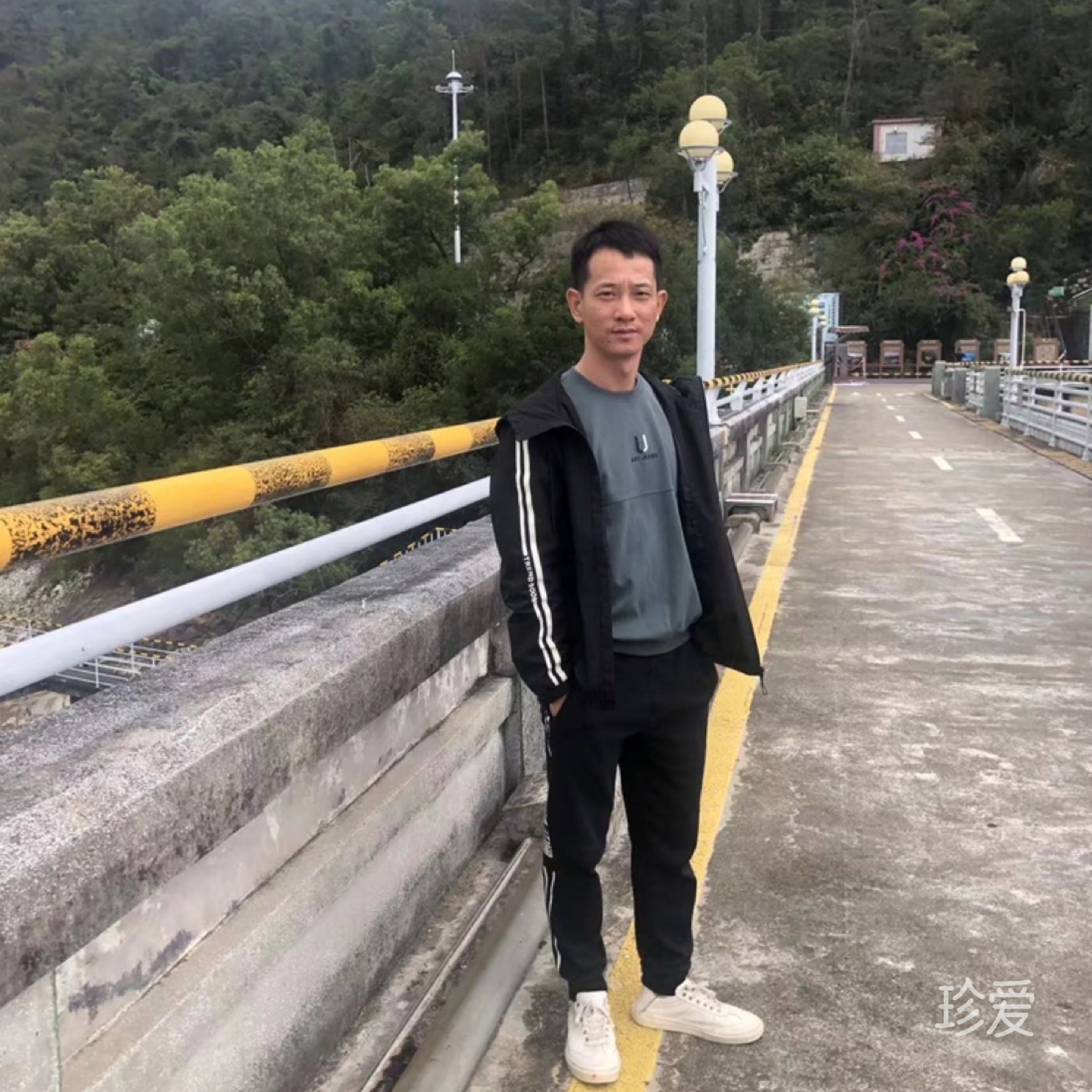穿过旷野的风