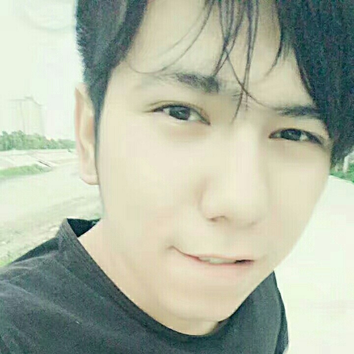 你的微笑像太阳