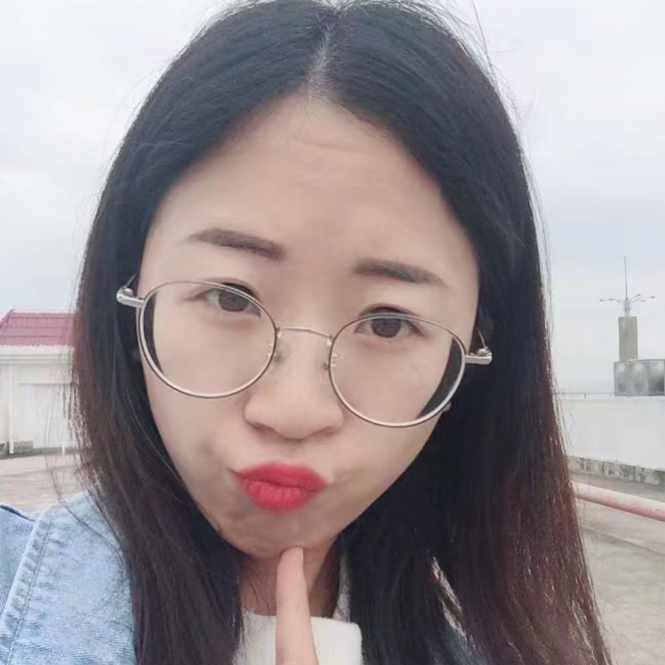 左陌風(fēng)淺秋涼